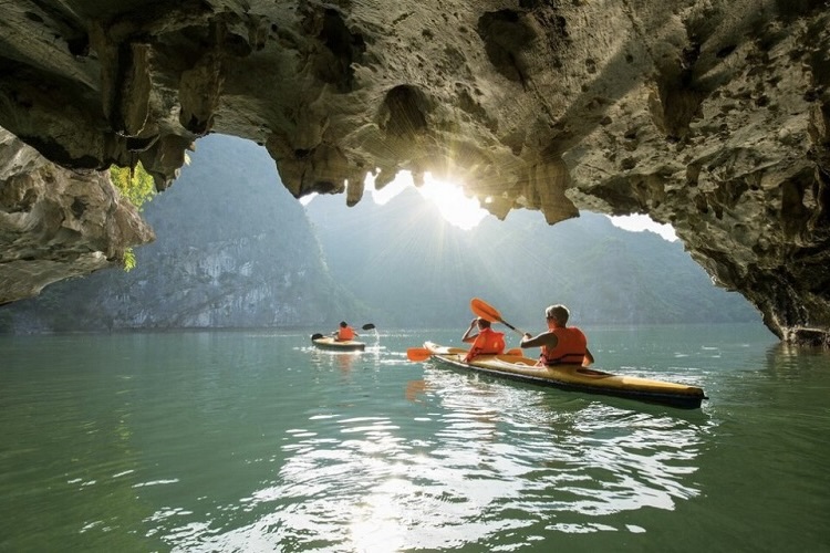 Halong bay - Image 4