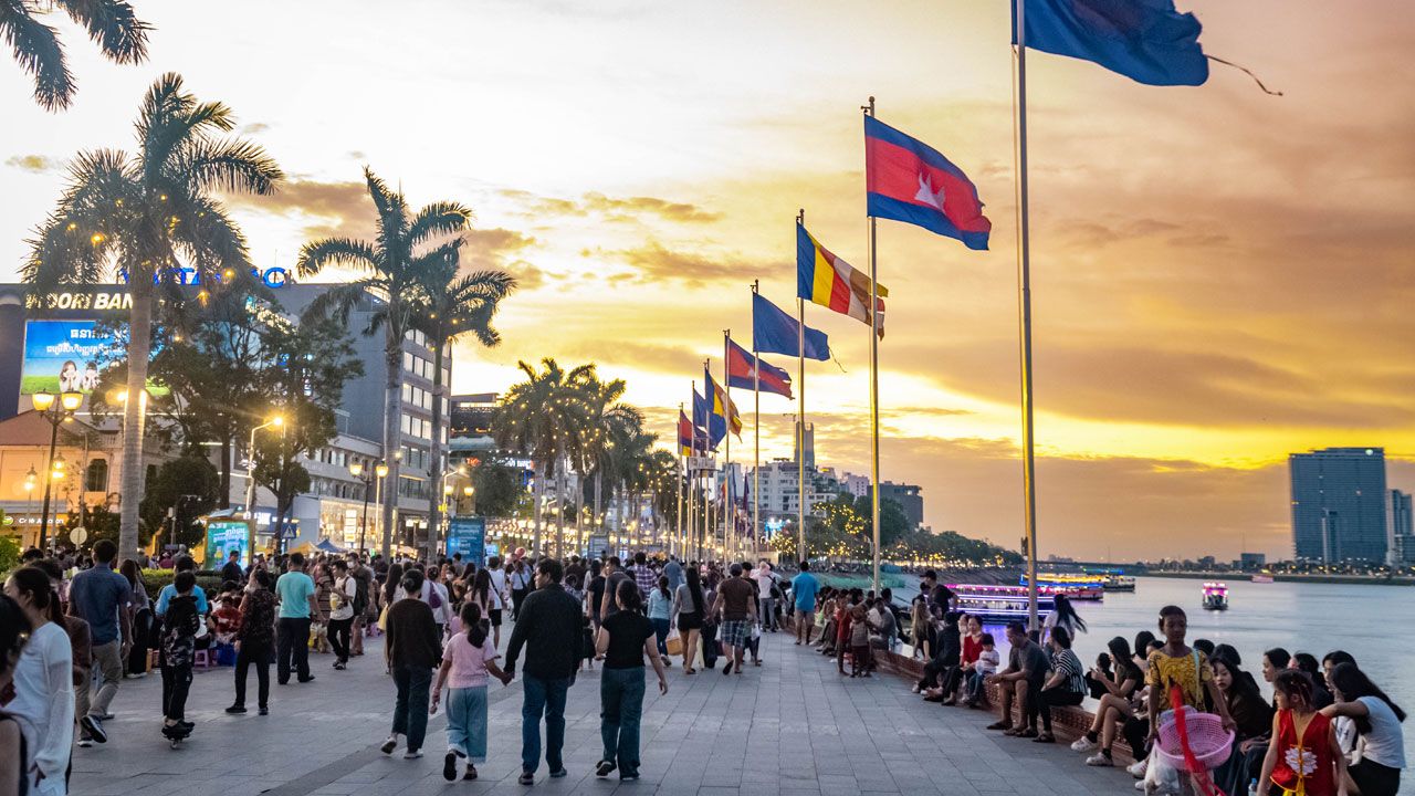 Phnom Penh - Image 9